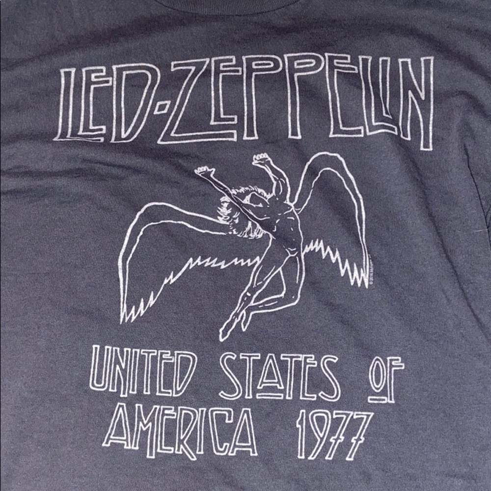 Led-zeppelin t shirt from brandy:)